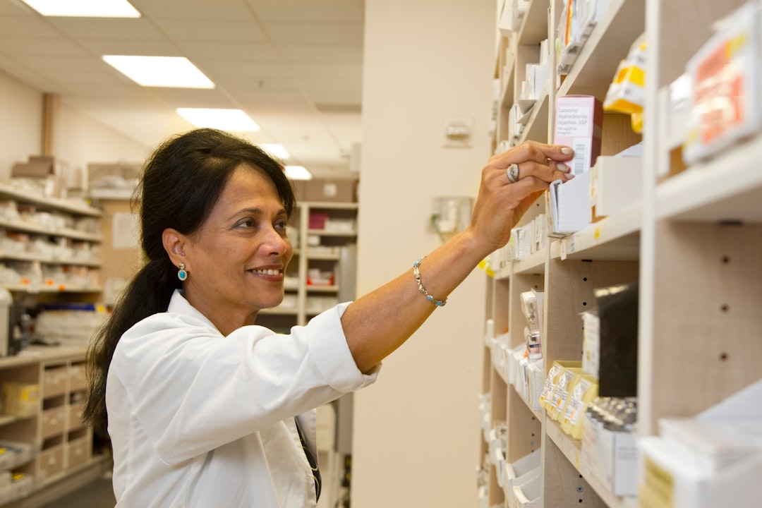 Pharmacy Technician in 6 Months: No Degree Required